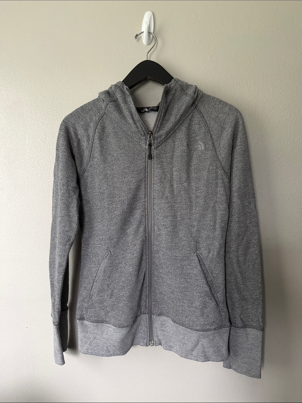 The North Face Women’s Lightweight Athletic Full Zip Sweatshirt Gray Size Small